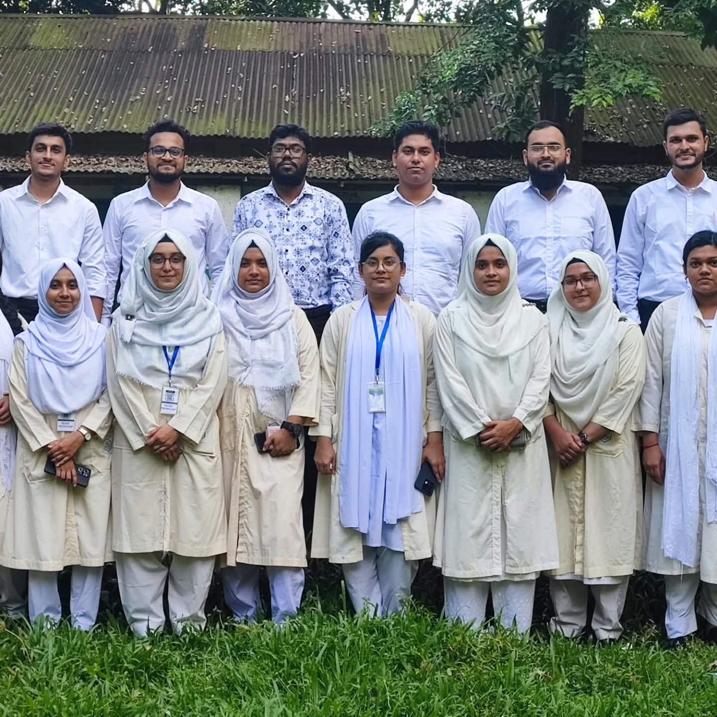 অনার্স ফাইনাল ইয়ারের শিক্ষার্থীরা